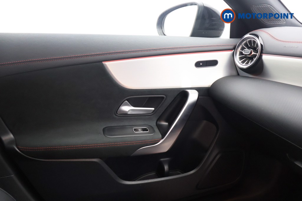 Mercedes-Benz CLA Amg Line Automatic Petrol Estate - Stock Number (1608985) - 11th supplementary image