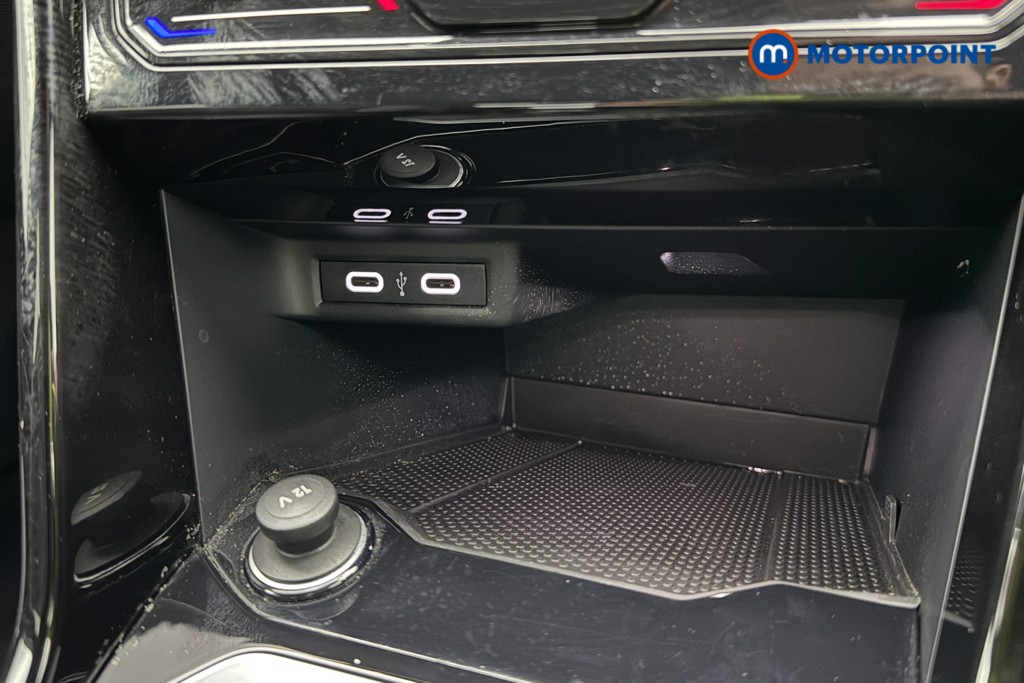 Volkswagen T-Roc R-Line Automatic Petrol SUV - Stock Number (1609534) - 14th supplementary image