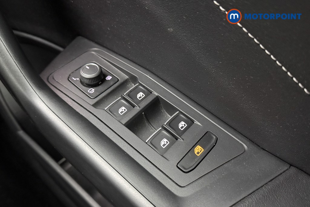 Volkswagen T-Roc R-Line Automatic Petrol SUV - Stock Number (1609534) - 16th supplementary image