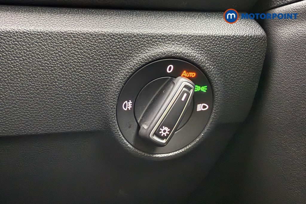 Volkswagen T-Roc R-Line Automatic Petrol SUV - Stock Number (1609534) - 18th supplementary image