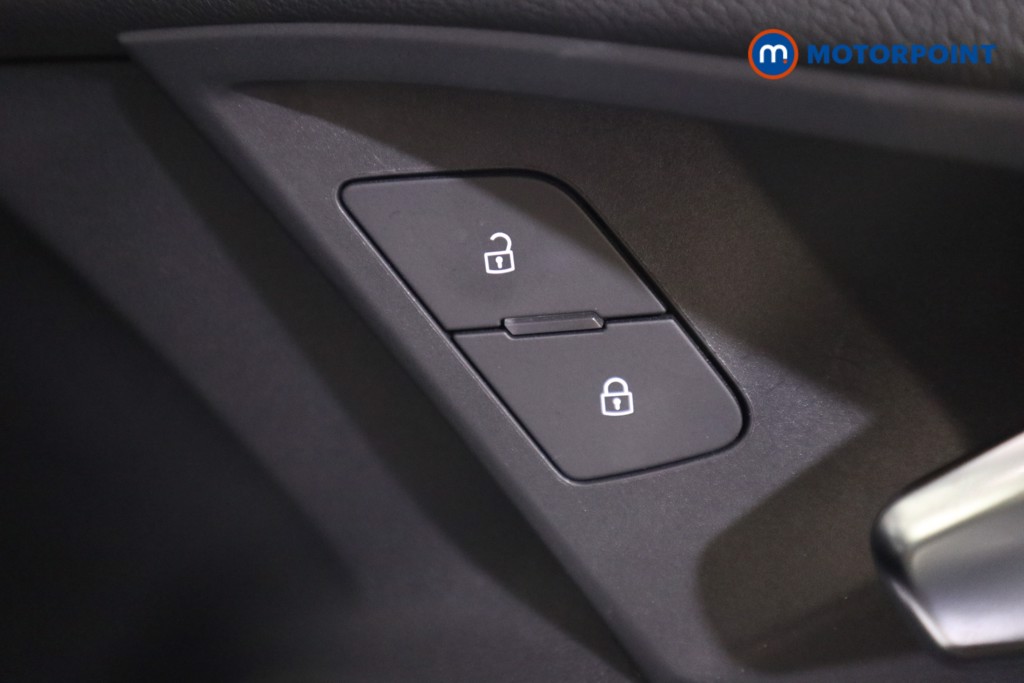 Audi A3 S Line Automatic Petrol Hatchback - Stock Number (1609896) - 15th supplementary image