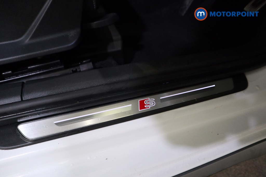 Audi A3 S Line Automatic Petrol Hatchback - Stock Number (1609896) - 17th supplementary image