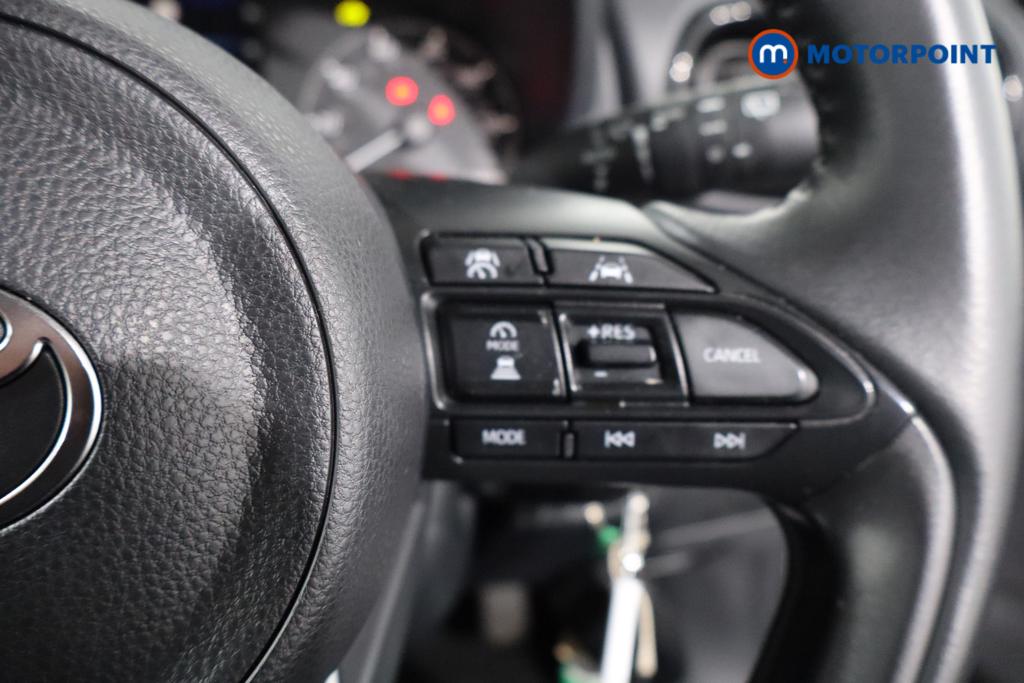 Toyota Yaris Icon Automatic Petrol-Electric Hybrid Hatchback - Stock Number (1610255) - 6th supplementary image
