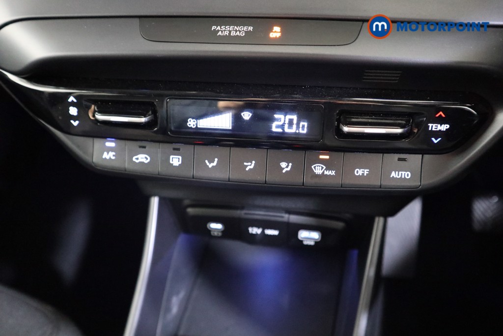 Hyundai I20 Premium Manual Petrol Hatchback - Stock Number (1610702) - 8th supplementary image