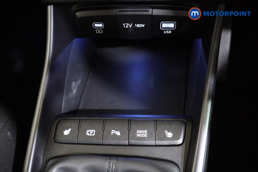 Hyundai I20 Premium Manual Petrol Hatchback - Stock Number (1610702) - 9th supplementary image