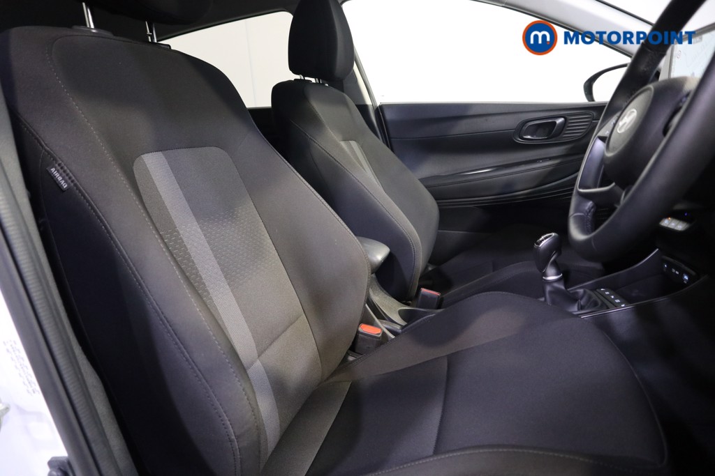 Hyundai I20 Premium Manual Petrol Hatchback - Stock Number (1610702) - 14th supplementary image