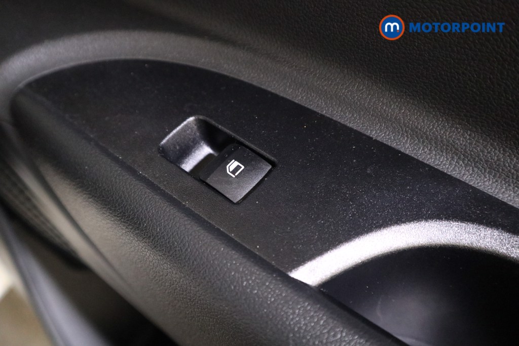 Hyundai I20 Premium Manual Petrol Hatchback - Stock Number (1610702) - 18th supplementary image