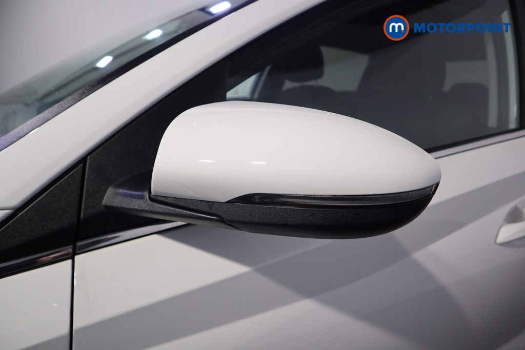 Hyundai I20 Premium Manual Petrol Hatchback - Stock Number (1610702) - 31st supplementary image