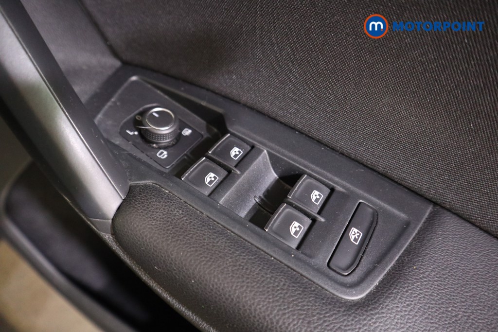 Volkswagen Tiguan SEL Automatic Petrol SUV - Stock Number (1611087) - 15th supplementary image