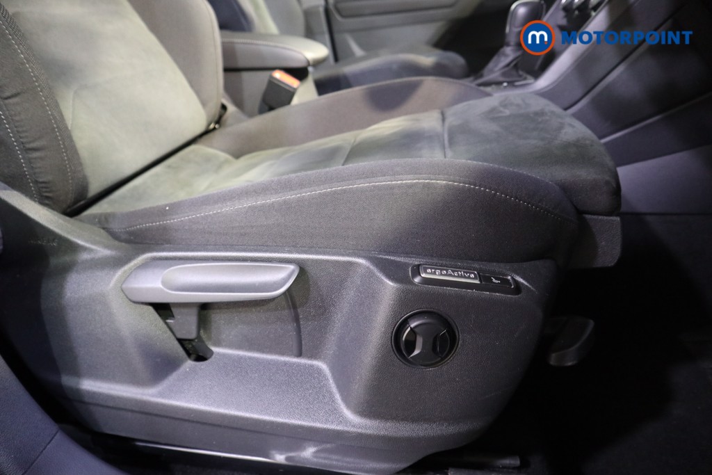 Volkswagen Tiguan SEL Automatic Petrol SUV - Stock Number (1611087) - 16th supplementary image