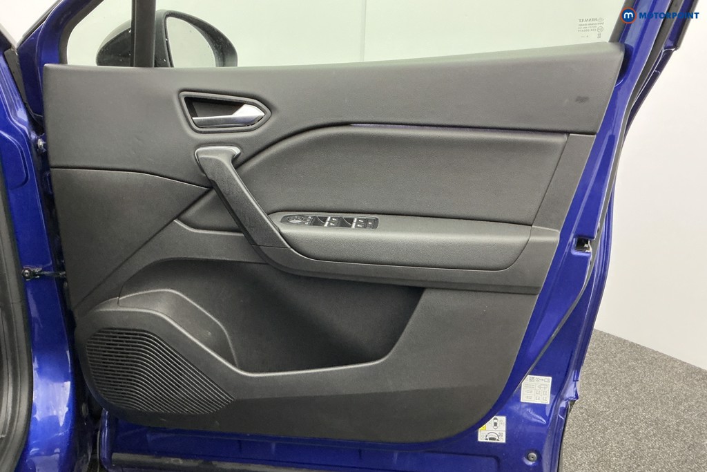 Renault Captur S Edition Automatic Petrol Plug-In Hybrid SUV - Stock Number (1611551) - 24th supplementary image