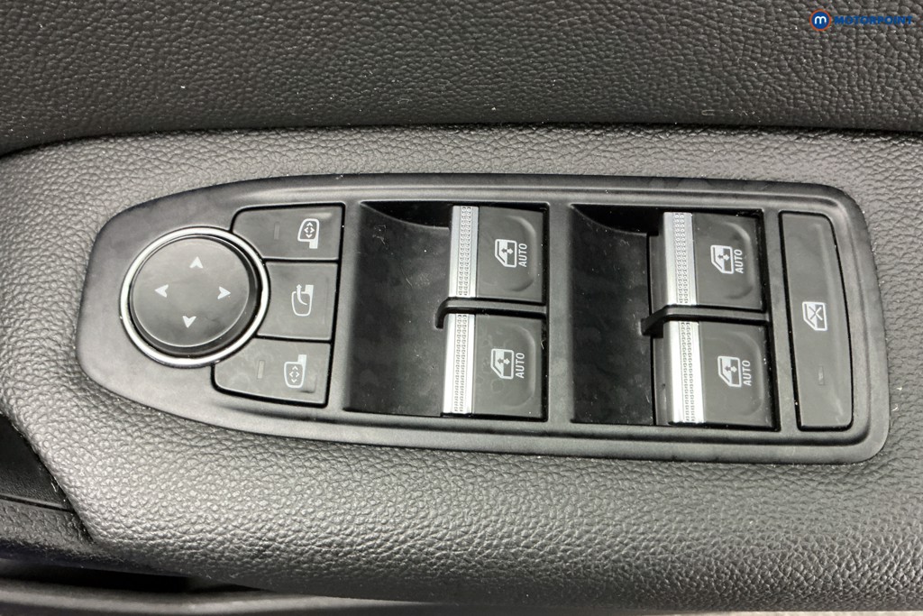 Renault Captur S Edition Automatic Petrol Plug-In Hybrid SUV - Stock Number (1611551) - 25th supplementary image