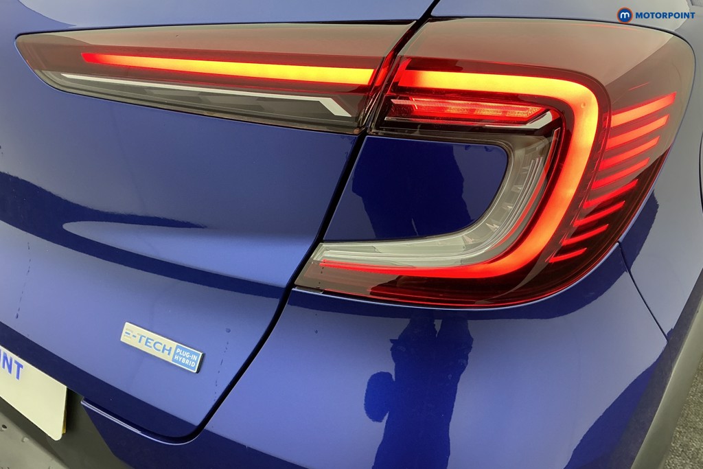 Renault Captur S Edition Automatic Petrol Plug-In Hybrid SUV - Stock Number (1611551) - 32nd supplementary image