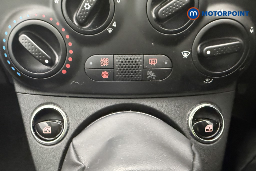 Fiat 500 Lounge Manual Petrol Hatchback - Stock Number (1611566) - 13th supplementary image