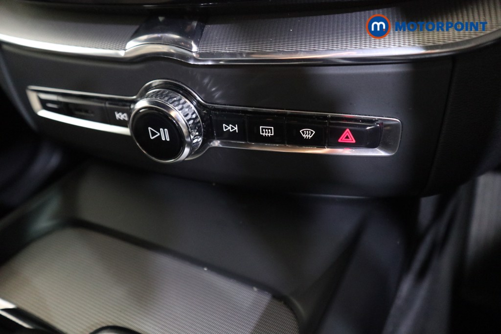 Volvo Xc60 R Design Automatic Petrol Plug-In Hybrid SUV - Stock Number (1611617) - 7th supplementary image