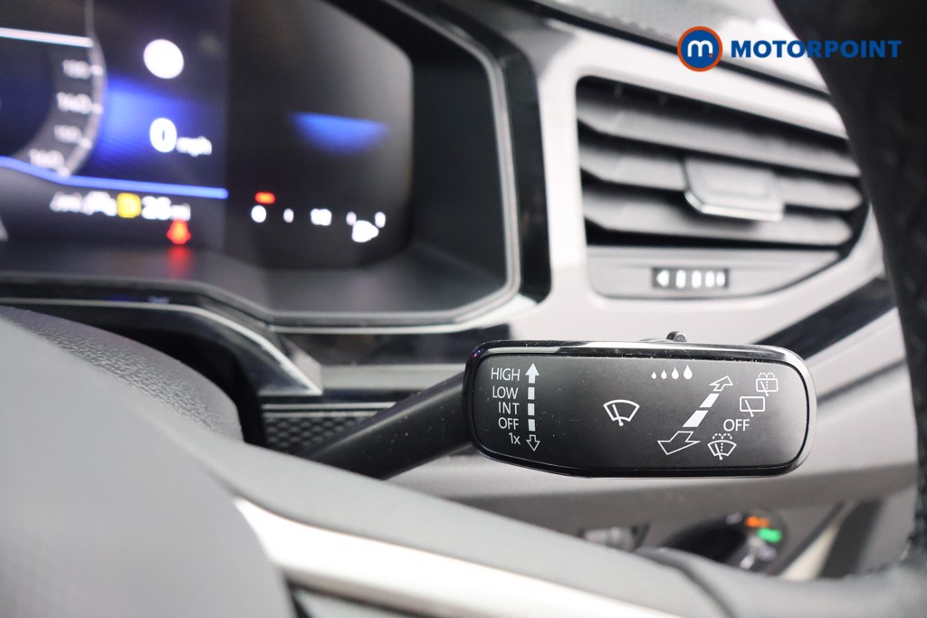 Volkswagen Polo Life Manual Petrol Hatchback - Stock Number (1611724) - 6th supplementary image