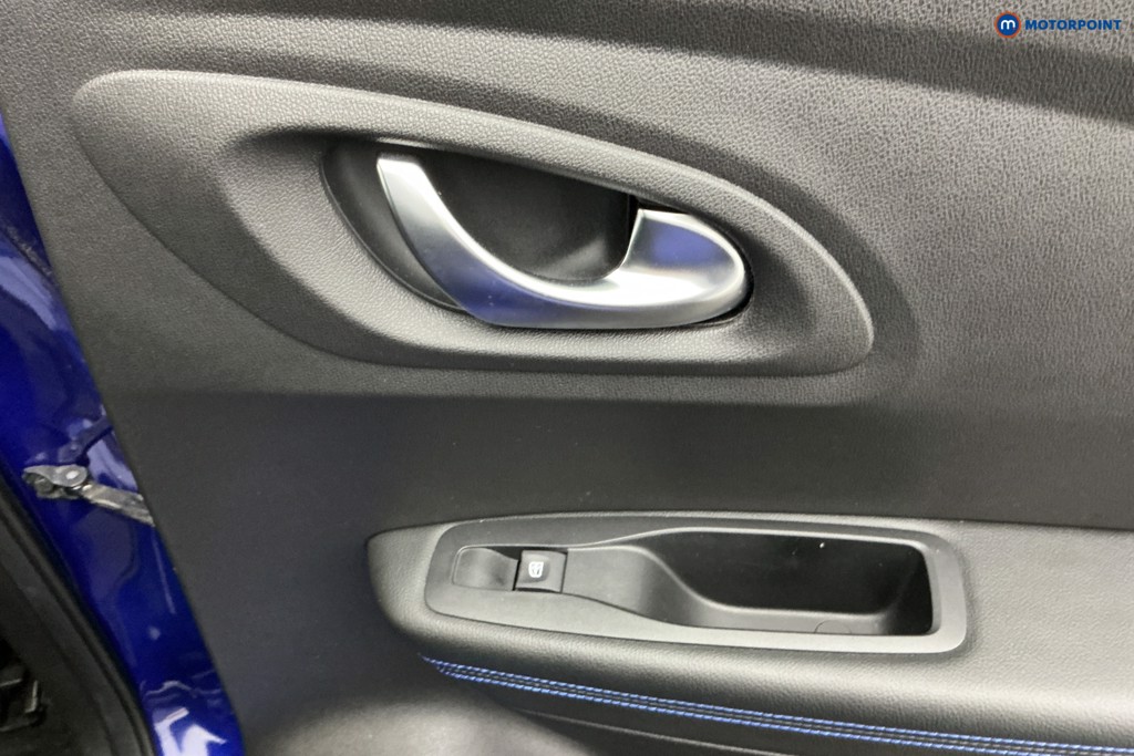 Renault Kadjar S Edition Manual Petrol SUV - Stock Number (1611991) - 32nd supplementary image