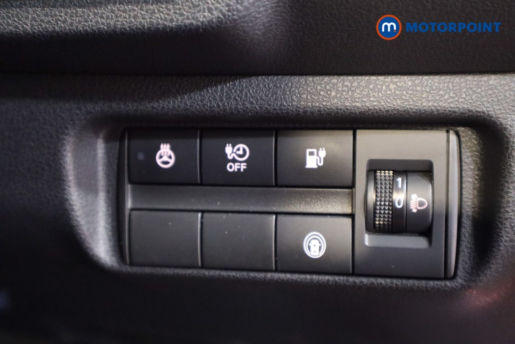 Nissan Leaf N-Connecta Automatic Electric Hatchback - Stock Number (1612121) - 12th supplementary image