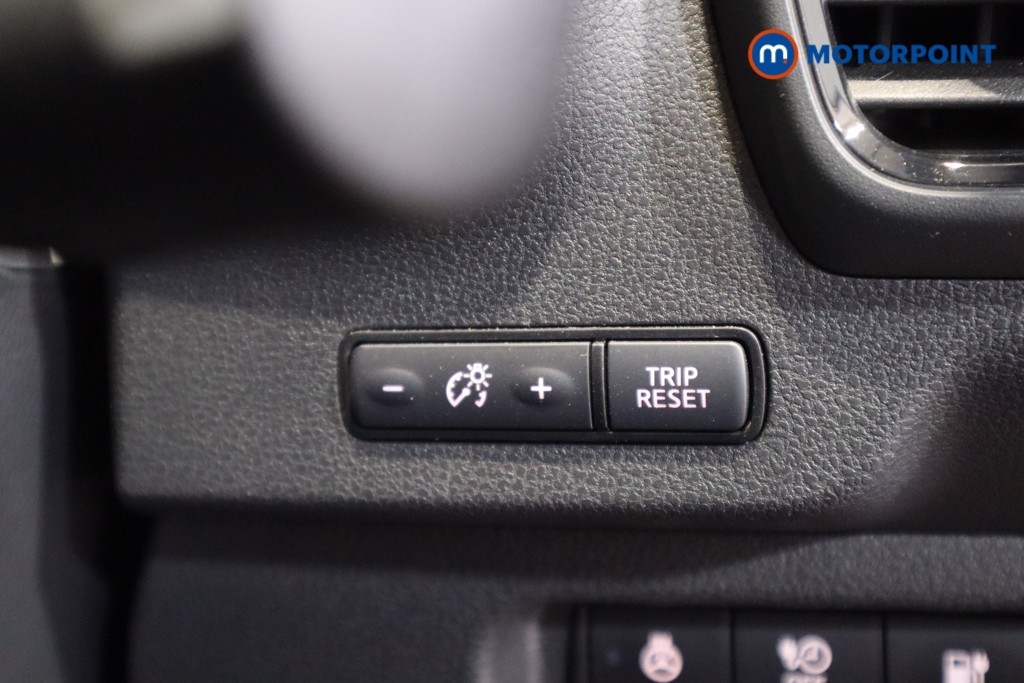 Nissan Leaf N-Connecta Automatic Electric Hatchback - Stock Number (1612121) - 13th supplementary image