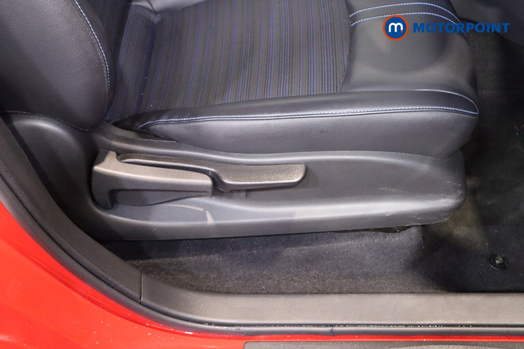 Nissan Leaf N-Connecta Automatic Electric Hatchback - Stock Number (1612121) - 17th supplementary image