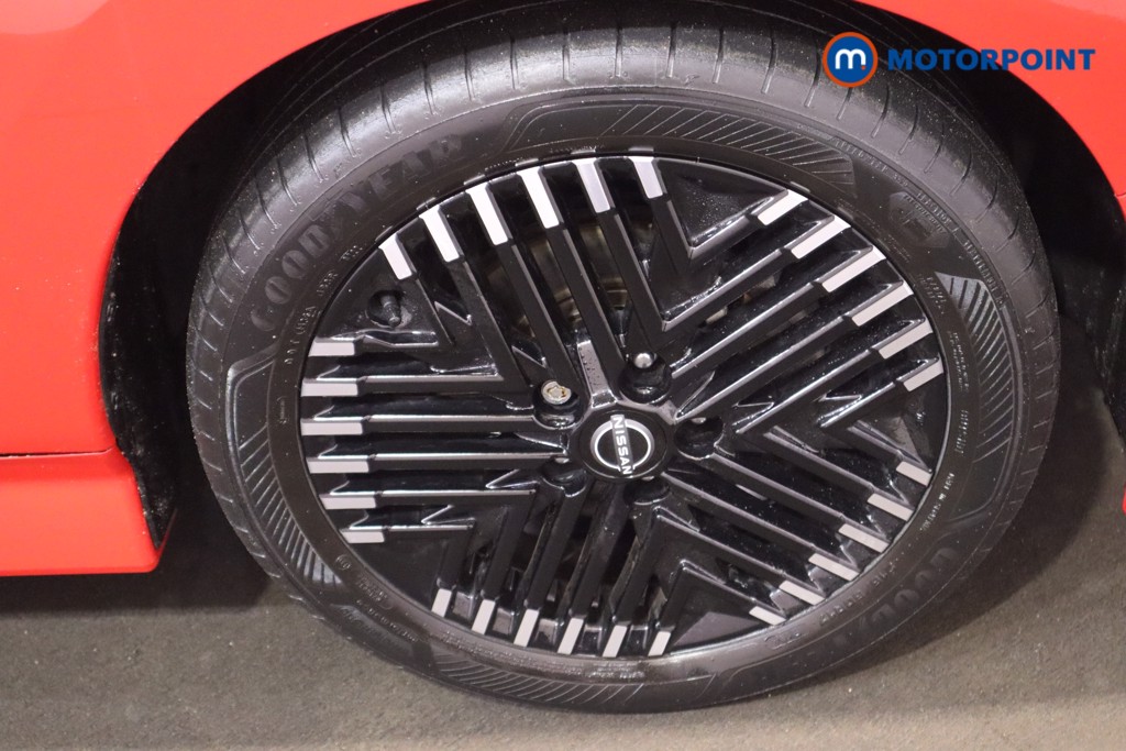 Nissan Leaf N-Connecta Automatic Electric Hatchback - Stock Number (1612121) - 25th supplementary image