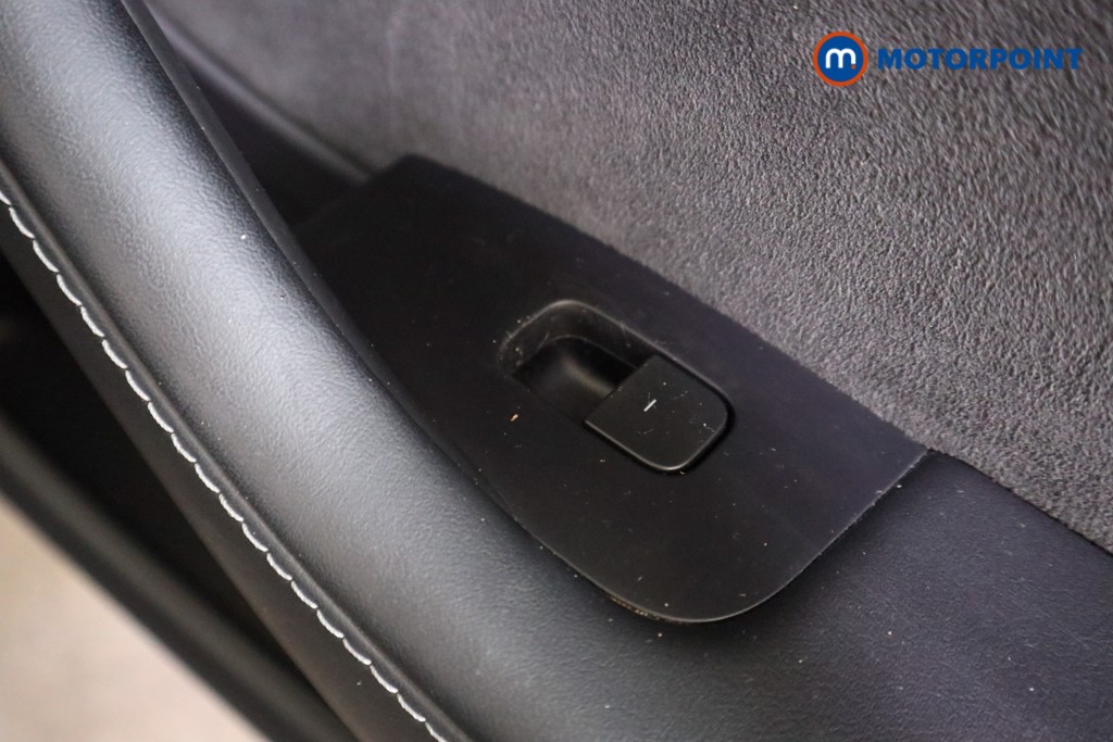 Tesla Model 3 Long Range Automatic Electric Saloon - Stock Number (1612130) - 19th supplementary image