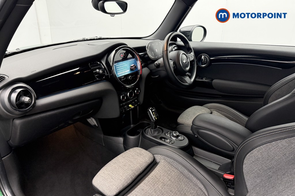 Mini Hatchback Cooper S Level 2 Automatic Electric Hatchback - Stock Number (1612328) - 2nd supplementary image