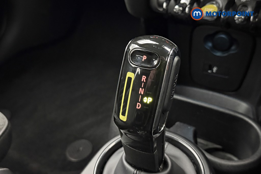 Mini Hatchback Cooper S Level 2 Automatic Electric Hatchback - Stock Number (1612328) - 15th supplementary image