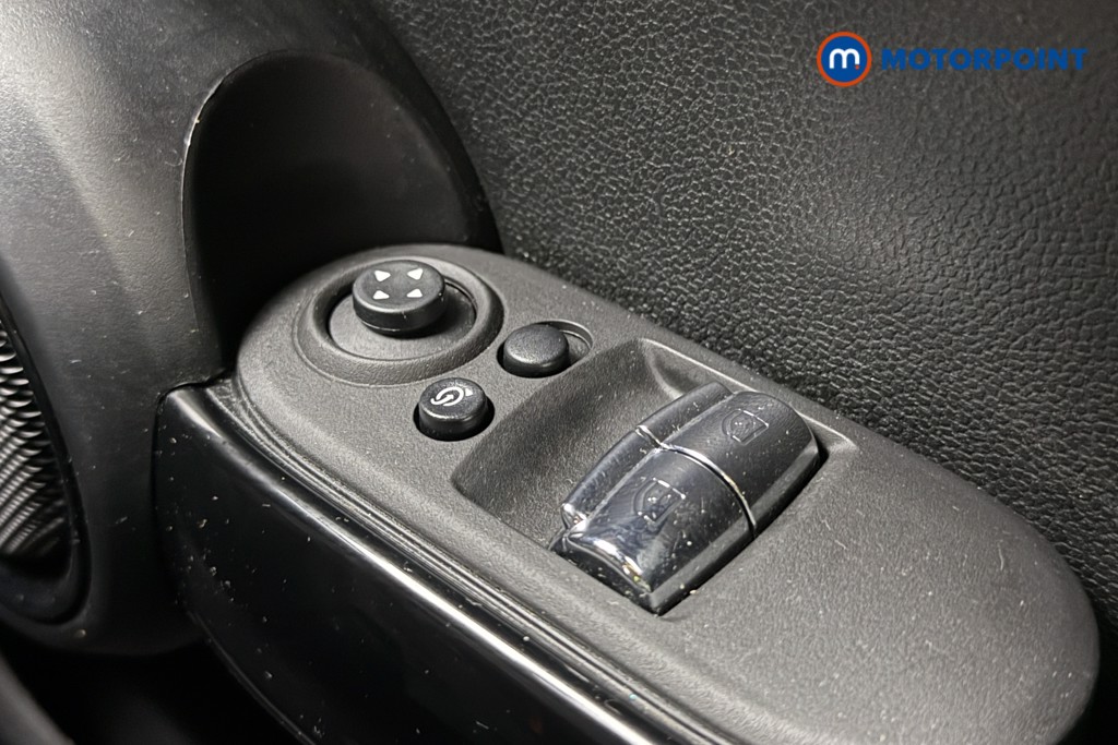 Mini Hatchback Cooper S Level 2 Automatic Electric Hatchback - Stock Number (1612328) - 16th supplementary image