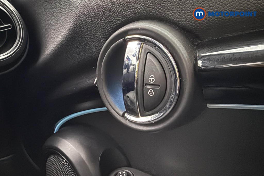 Mini Hatchback Cooper S Level 2 Automatic Electric Hatchback - Stock Number (1612328) - 17th supplementary image