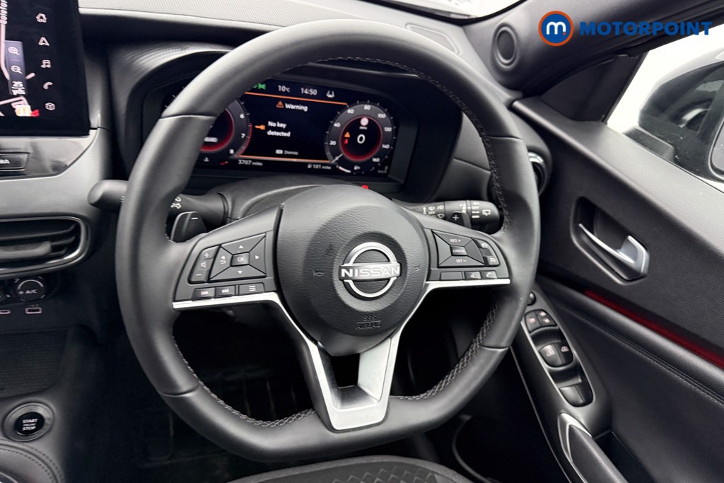 Nissan Juke N-Connecta Automatic Petrol SUV - Stock Number (1612799) - 3rd supplementary image