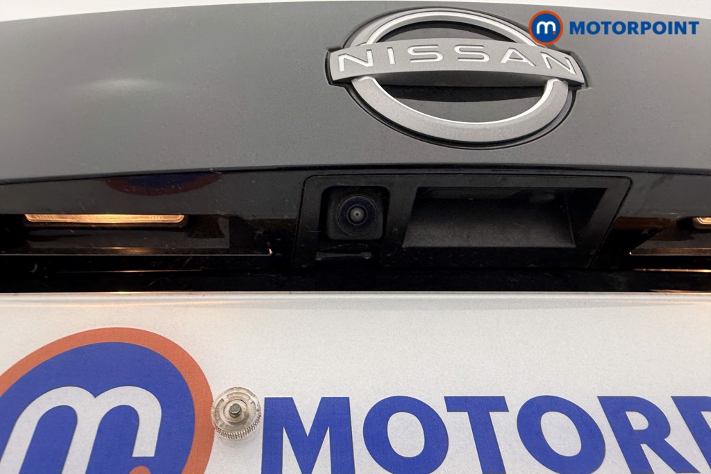 Nissan Juke N-Connecta Automatic Petrol SUV - Stock Number (1612799) - 20th supplementary image