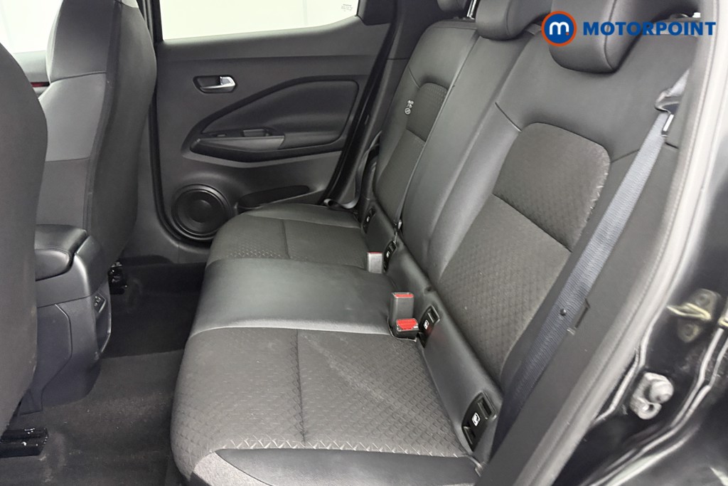 Nissan Juke N-Connecta Automatic Petrol SUV - Stock Number (1612799) - 23rd supplementary image