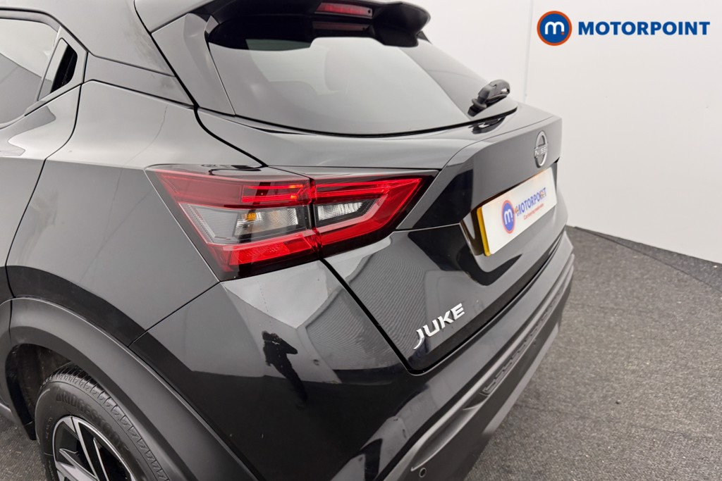 Nissan Juke N-Connecta Automatic Petrol SUV - Stock Number (1612799) - 26th supplementary image