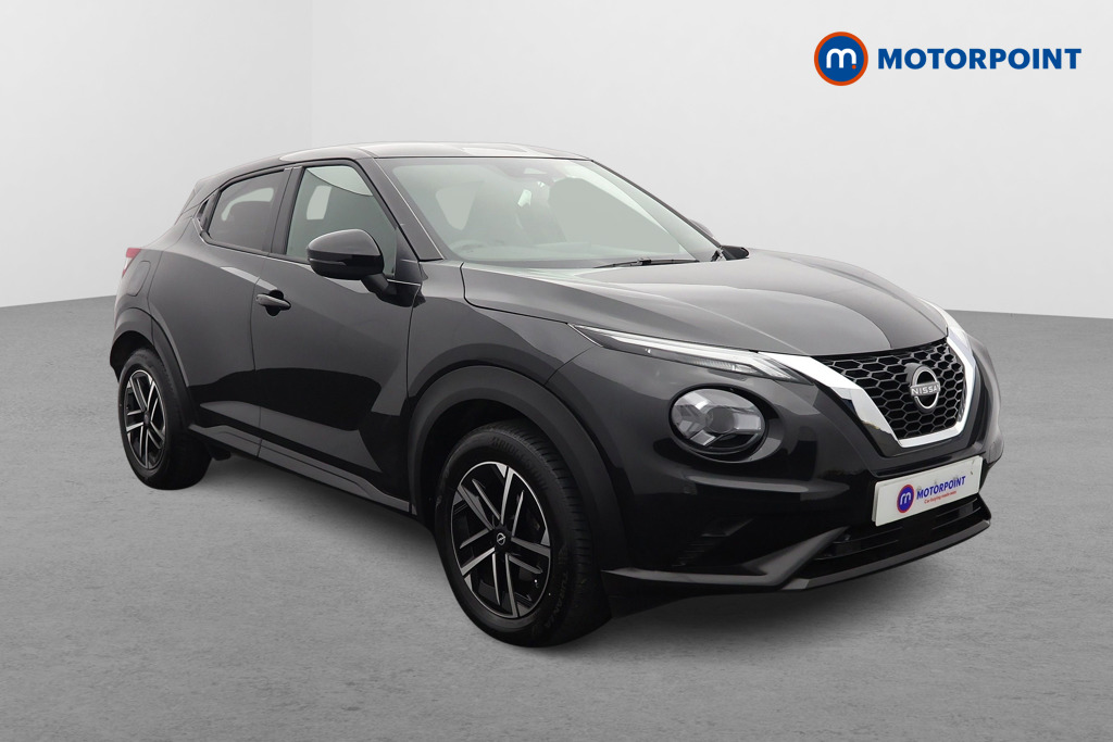 Nissan Juke N-Connecta Automatic Petrol SUV - Stock Number (1612799) - Drivers side front corner