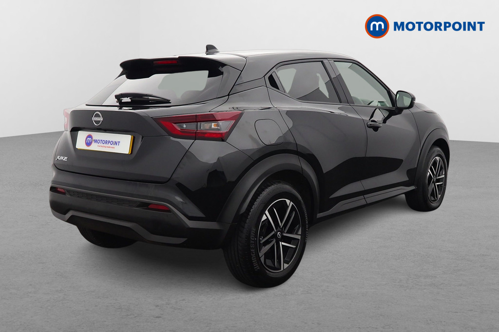 Nissan Juke N-Connecta Automatic Petrol SUV - Stock Number (1612799) - Drivers side rear corner