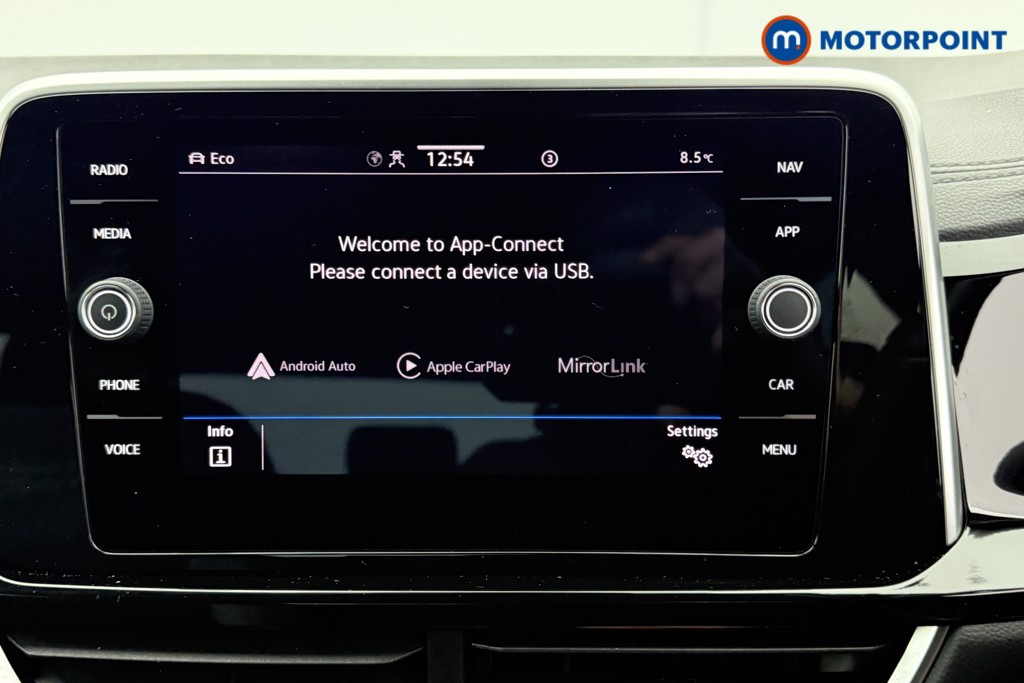 Volkswagen T-Roc R-Line Manual Petrol SUV - Stock Number (1612814) - 10th supplementary image