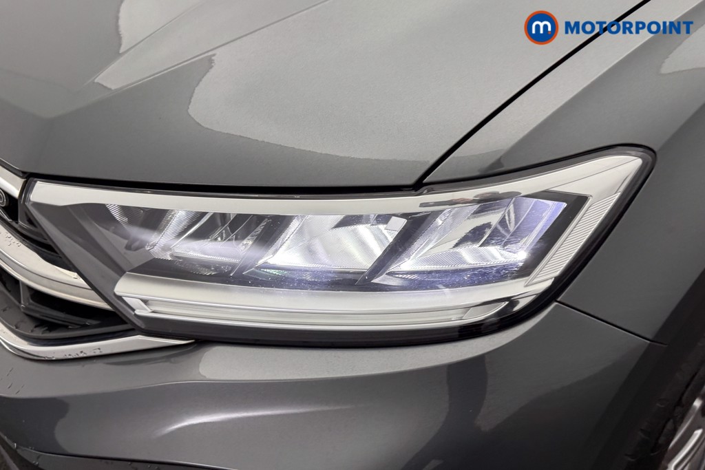 Volkswagen T-Roc R-Line Manual Petrol SUV - Stock Number (1612814) - 28th supplementary image