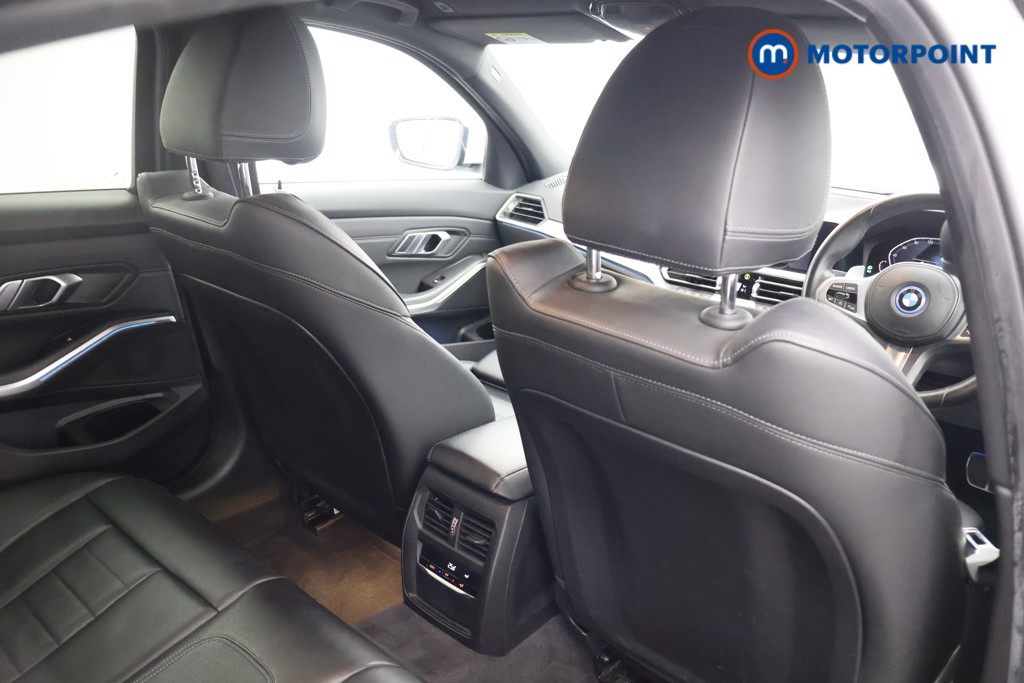 BMW 3 Series M Sport Automatic Petrol Plug-In Hybrid Saloon - Stock Number (1612940) - 16th supplementary image