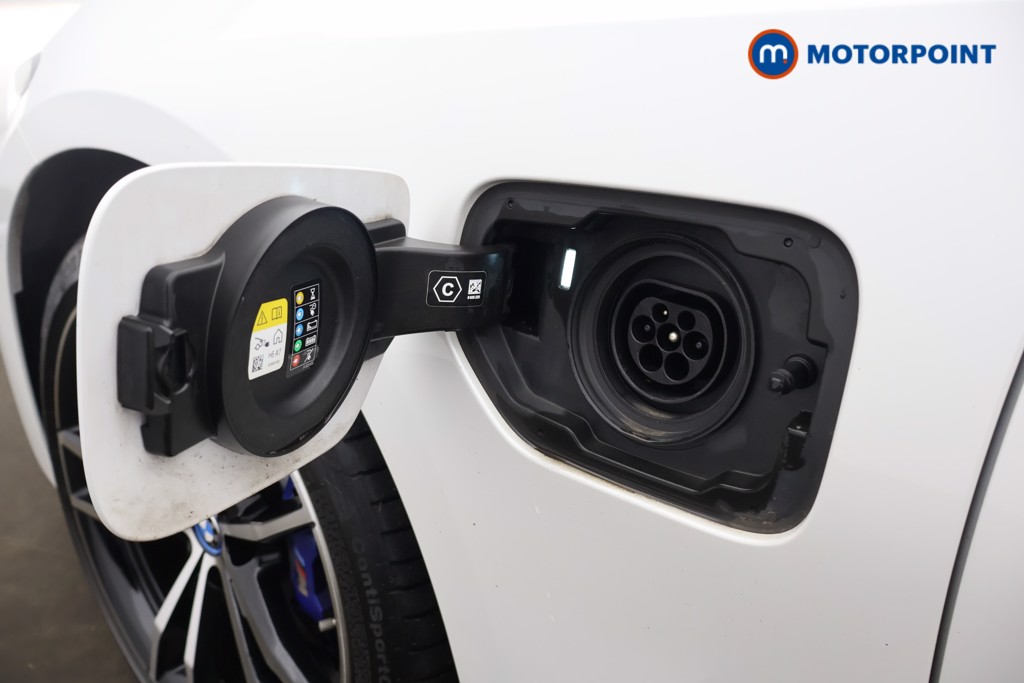 BMW 3 Series M Sport Automatic Petrol Plug-In Hybrid Saloon - Stock Number (1612940) - 25th supplementary image