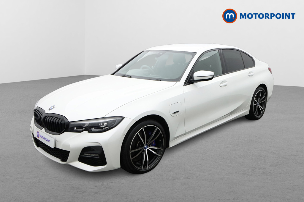 BMW 3 Series M Sport Automatic Petrol Plug-In Hybrid Saloon - Stock Number (1612940) - Passenger side front corner