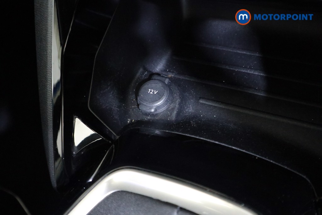 Peugeot 2008 Allure Manual Petrol SUV - Stock Number (1613106) - 11th supplementary image