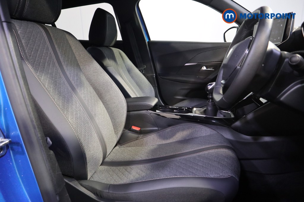 Peugeot 2008 Allure Manual Petrol SUV - Stock Number (1613106) - 17th supplementary image