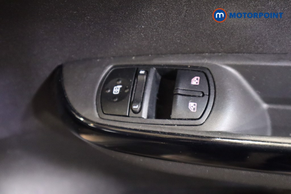 Vauxhall Corsa SRI Manual Petrol Hatchback - Stock Number (1613414) - 11th supplementary image