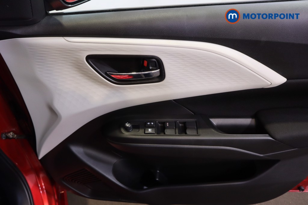 Suzuki Swift Motion Manual Petrol Hatchback - Stock Number (1614100) - 9th supplementary image