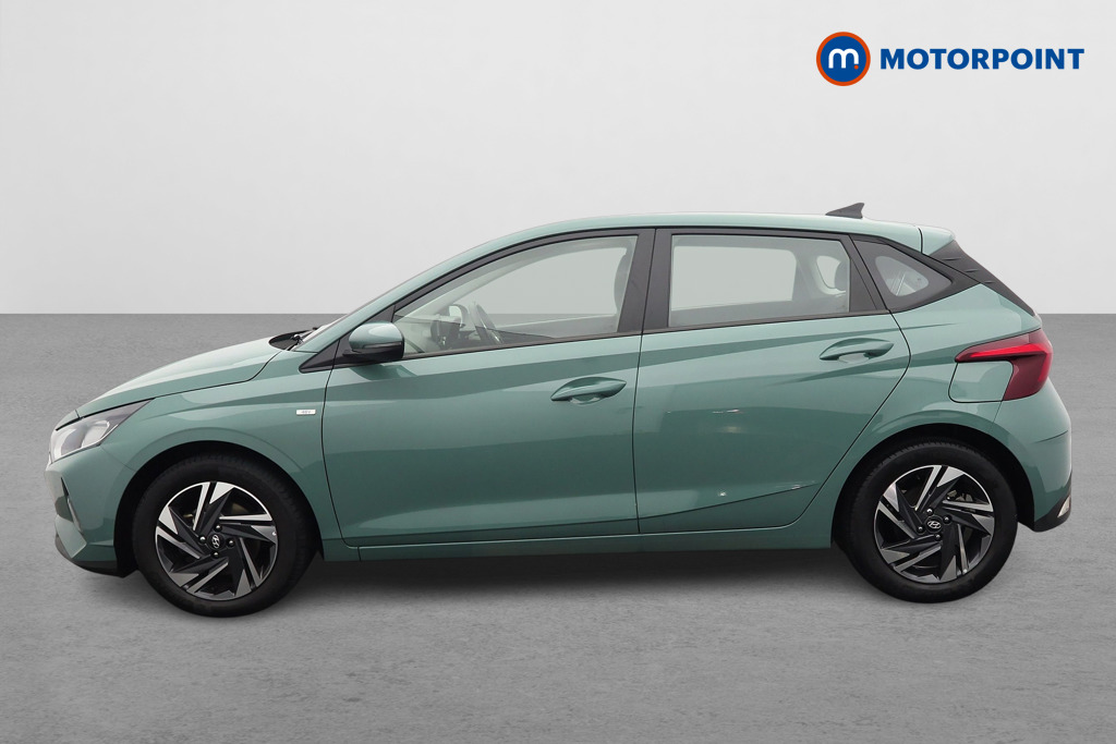 Hyundai I20 Se Connect Automatic Petrol Hatchback - Stock Number (1614674) - Passenger side