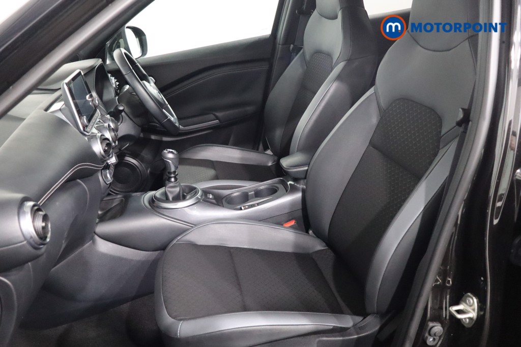 Nissan Juke N-Connecta Manual Petrol SUV - Stock Number (1614798) - 4th supplementary image