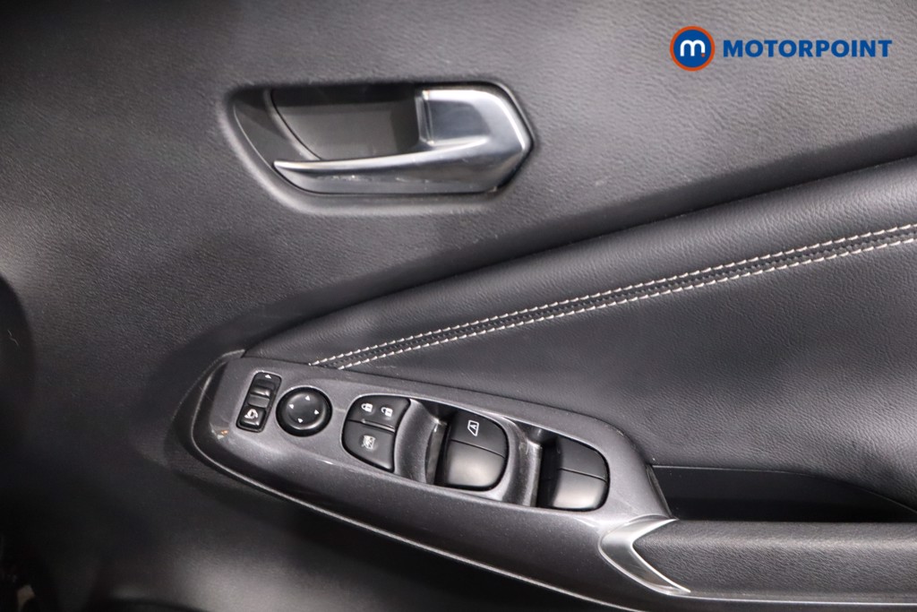 Nissan Juke N-Connecta Manual Petrol SUV - Stock Number (1614798) - 22nd supplementary image