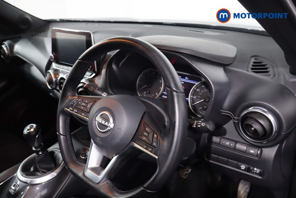 Nissan Juke N-Connecta Manual Petrol SUV - Stock Number (1614798) - 23rd supplementary image