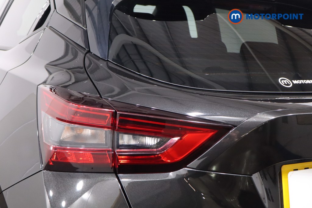 Nissan Juke N-Connecta Manual Petrol SUV - Stock Number (1614798) - 33rd supplementary image